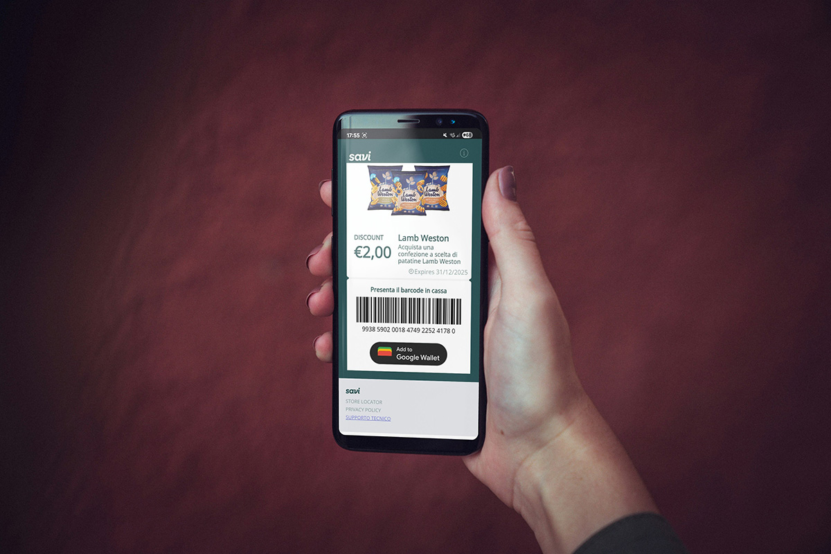 Coupon digitale su smartphone. Promozioni GDO, retail media. Sconto patatine Lamb Weston.