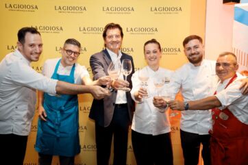 La Gioiosa celebra a Napoli prosecco e pizza