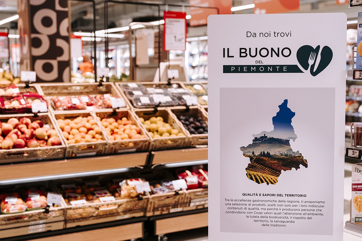 Nova Coop: angolo Il Buono del Piemonte. Eccellenze piemontesi, frutta fresca di stagione. Qualità e sapori del territorio.