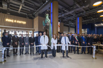 Inaugurazione BITE Barilla a Parma. Taglio del nastro con autorità e team. Innovazione e futuro nel food.