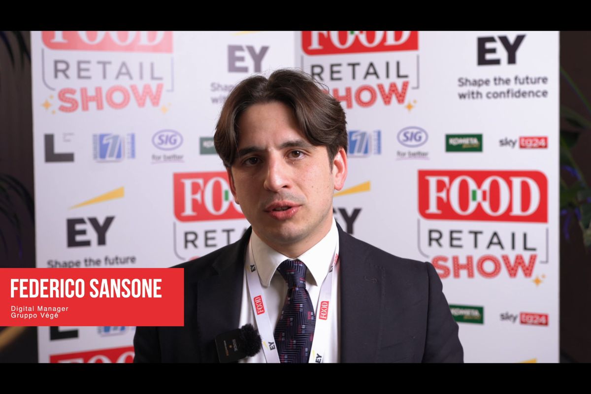 Federico Sansone, Gruppo Végé, al Food Retail Show. Manager digitale in primo piano.