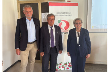 Alessandro Piva, Giuseppe Romanini e Bruna Saviotti per pomodoro da industria Nord Italia.