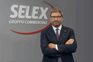 Maniele Tasca, DG Gruppo Selex. Selex supera i 22 miliardi di fatturato. Investimenti Selex per il 2026.