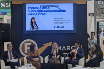 Panel CONAI su packaging sostenibile e futuro del cibo. Discussione con esperti.