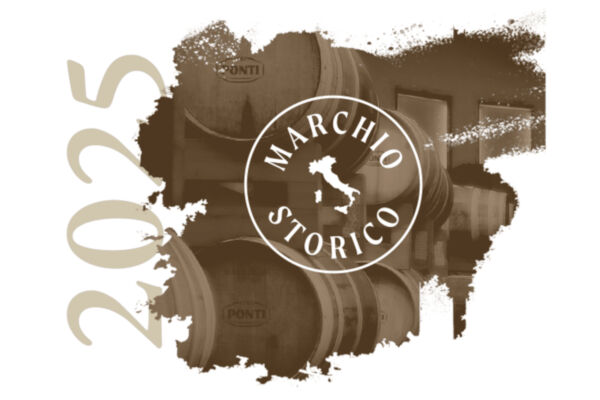 Logo Ponti Marchio Storico: botti di aceto e logo Marchio Storico con Italia.