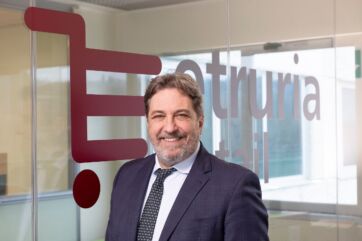 Luca Miglioraro, Etruria Retail. Rebranding supermercati Carrefour in Famila, A&O.