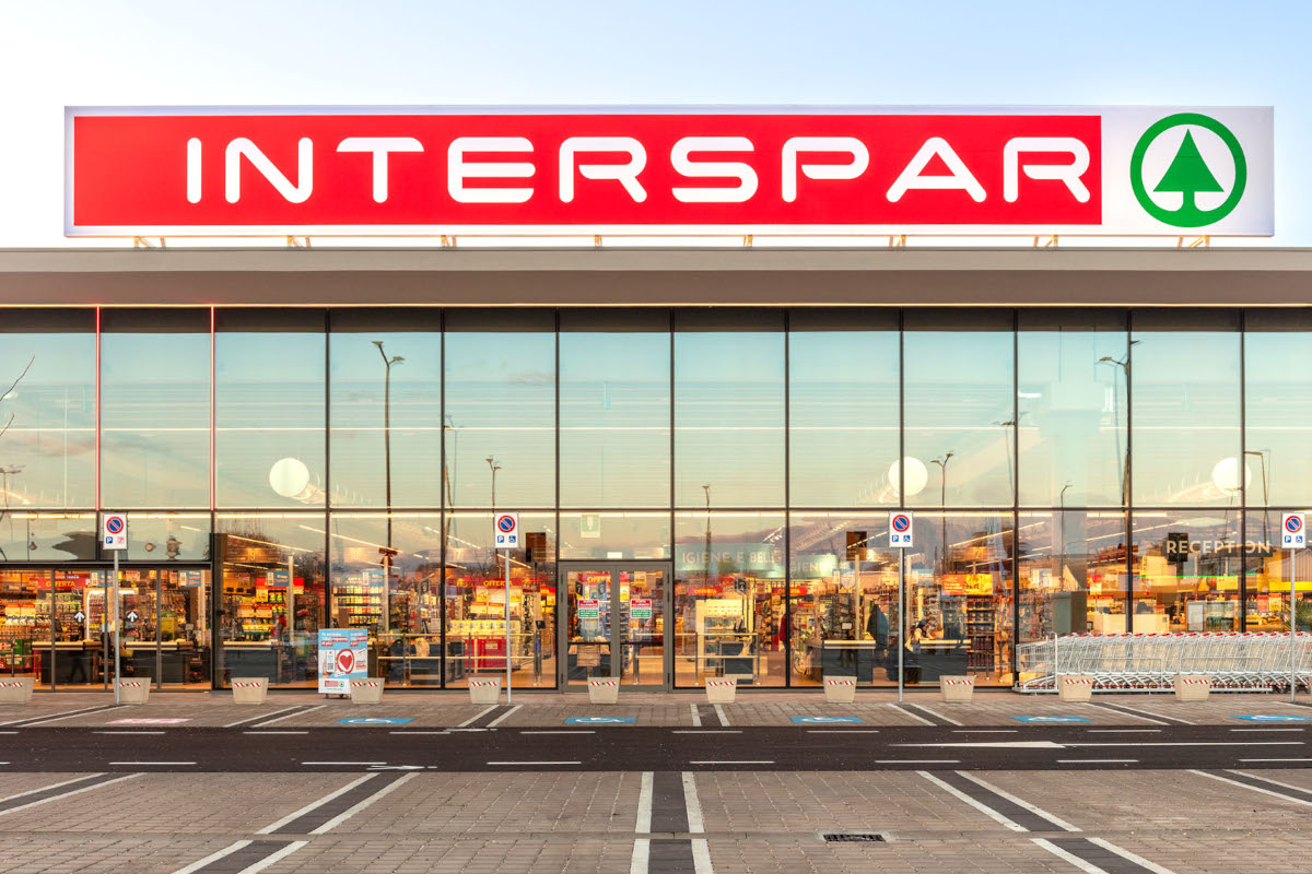 Esterno supermercato Interspar Despar Nord. Nuovo contratto integrativo dipendenti.