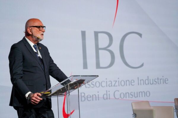 Flavio Ferretti di IBC, Associazione Industrie Beni di Consumo, parla di largo consumo.