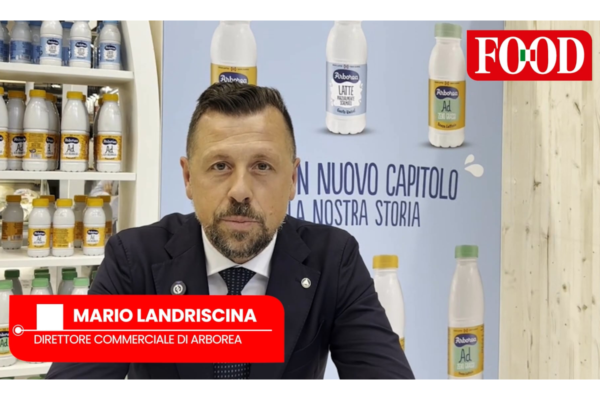 Latte Arborea a Tuttofood 2026: Mario Landriscina, direttore commerciale, presenta i nuovi formati e kefir.
