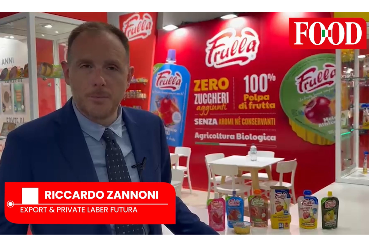 Futura Frullà a Tuttofood 2026. Stand con Riccardo Zannoni e prodotti Frullà: polpa di frutta italiana, zero zuccheri aggiunti.