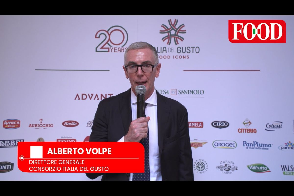 Alberto Volpe, Direttore Generale del Consorzio Italia del Gusto, parla a un evento celebrativo dei 20 anni del consorzio.