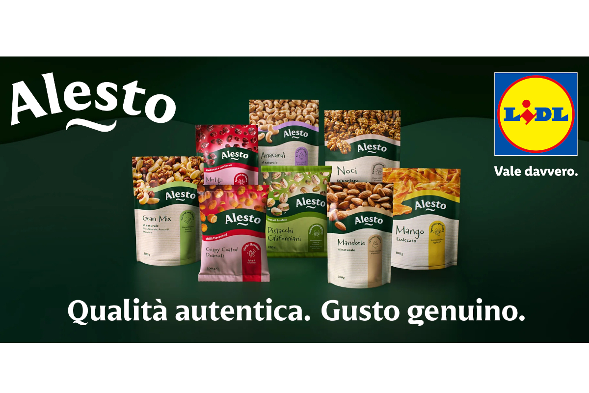 Gamma di snack Alesto Lidl: confezioni di frutta secca, noci, pistacchi, mandorle e mango essiccato su sfondo verde.