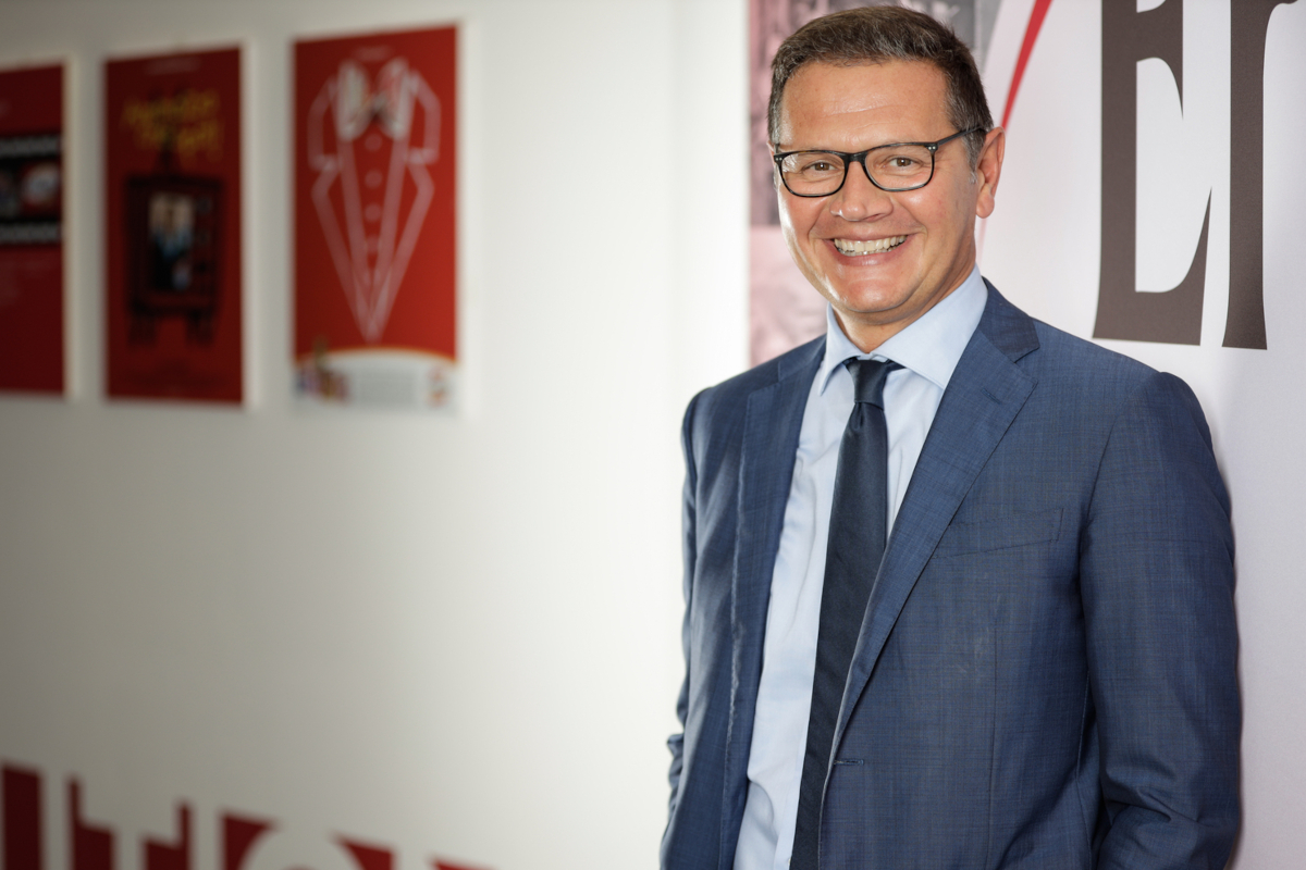 Giuseppe Di Bono, nuovo Direttore generale di Eridania Italia, sorridente in abito blu e cravatta.