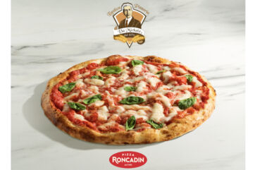 Pizza surgelata Da Michele by Roncadin su superficie chiara con logo e marchio Roncadin.
