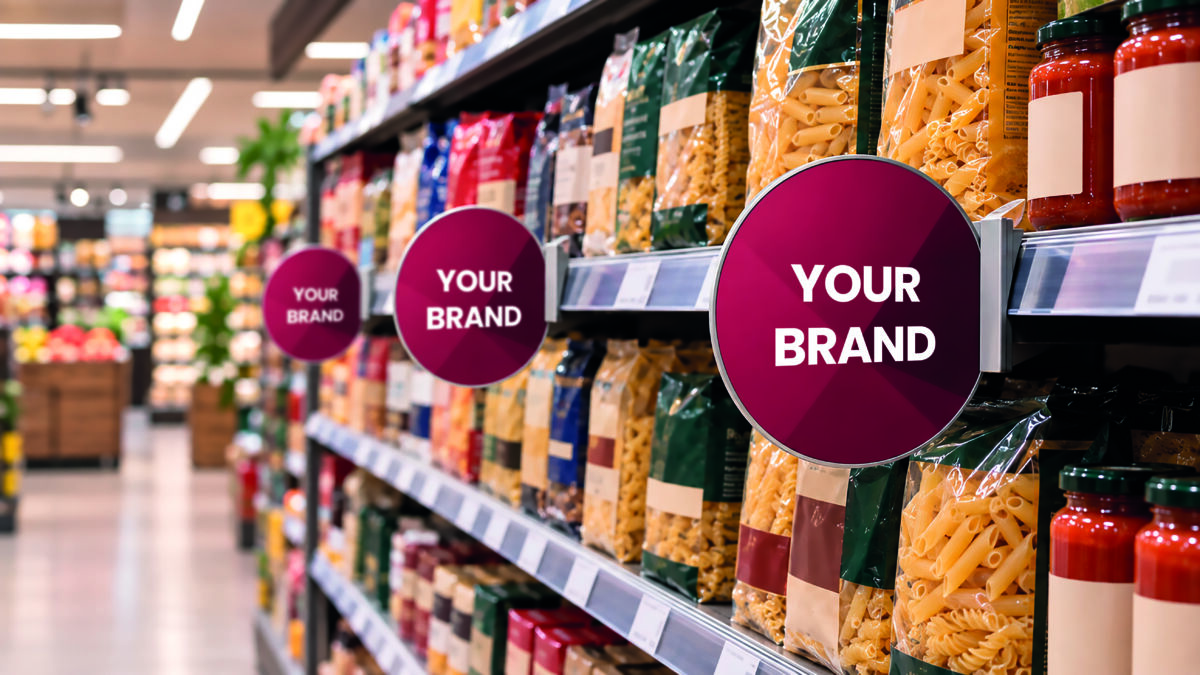 Scaffali GDO estera con wobbler Your Brand: retail media internazionale per il tuo brand a scaffale.