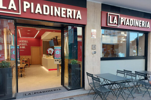 La Piadineria restaurant front view. Italian fast-casual dining in New York and Europe.