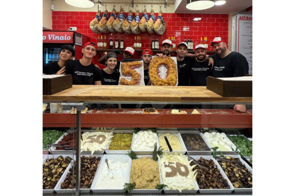 All'Antico Vinaio Paris 50th anniversary celebration. Italian sandwiches, meats, and happy staff. Delicious food.