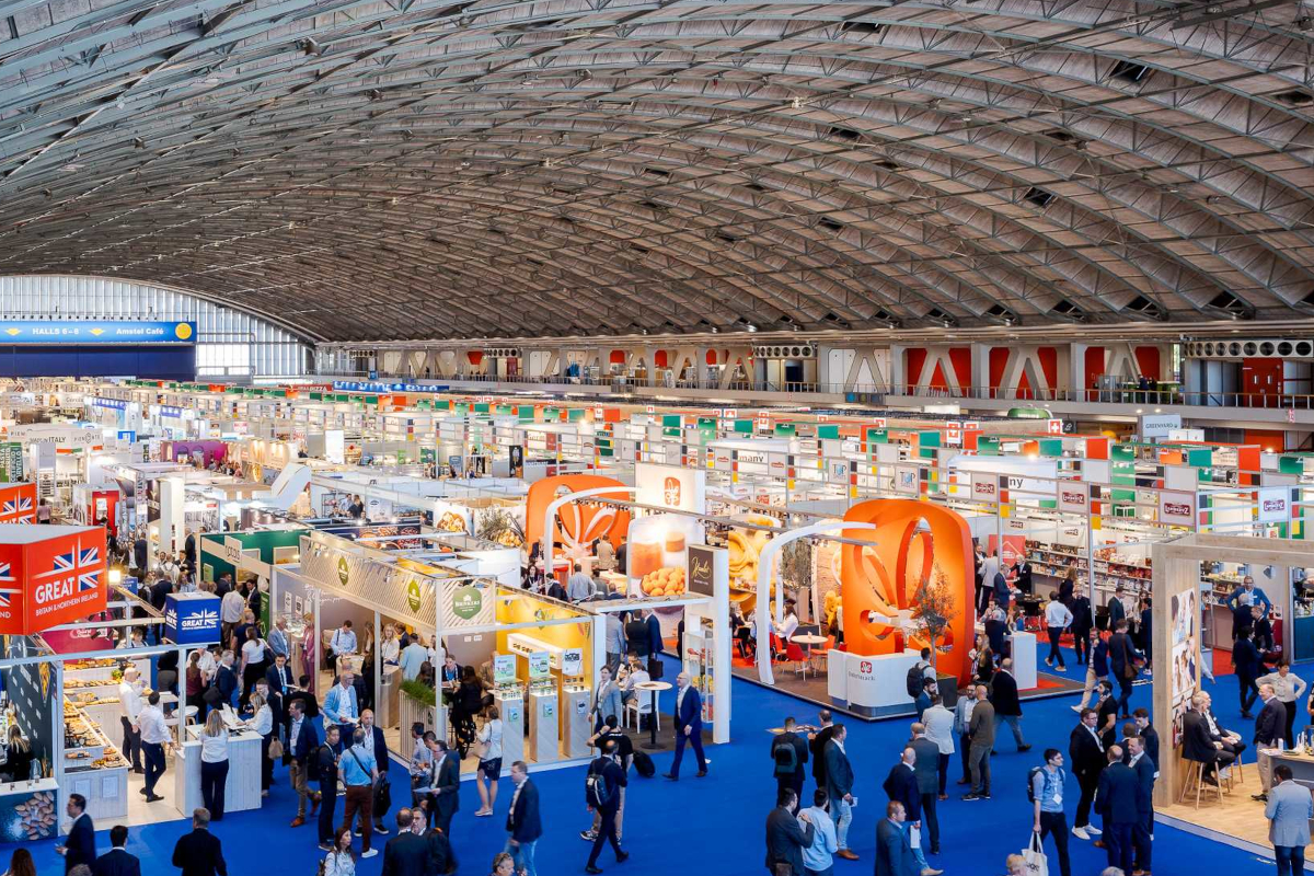 PLMA 2025 in Amsterdam. Overview of the private label trade show floor, crowded with exhibitors and attendees.