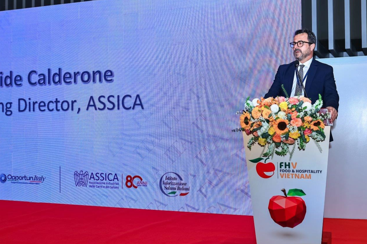 Aldo Calderone of ASSICA at Food & Hospitality Vietnam, cured meats seminar.