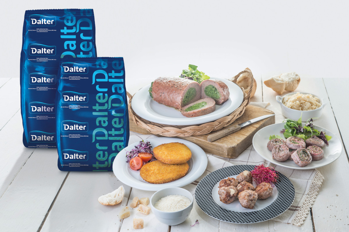 DalterFood products. Meatloaf, cutlets, and meatballs on plates. Dalter flour bags. Tuttofood 2026.