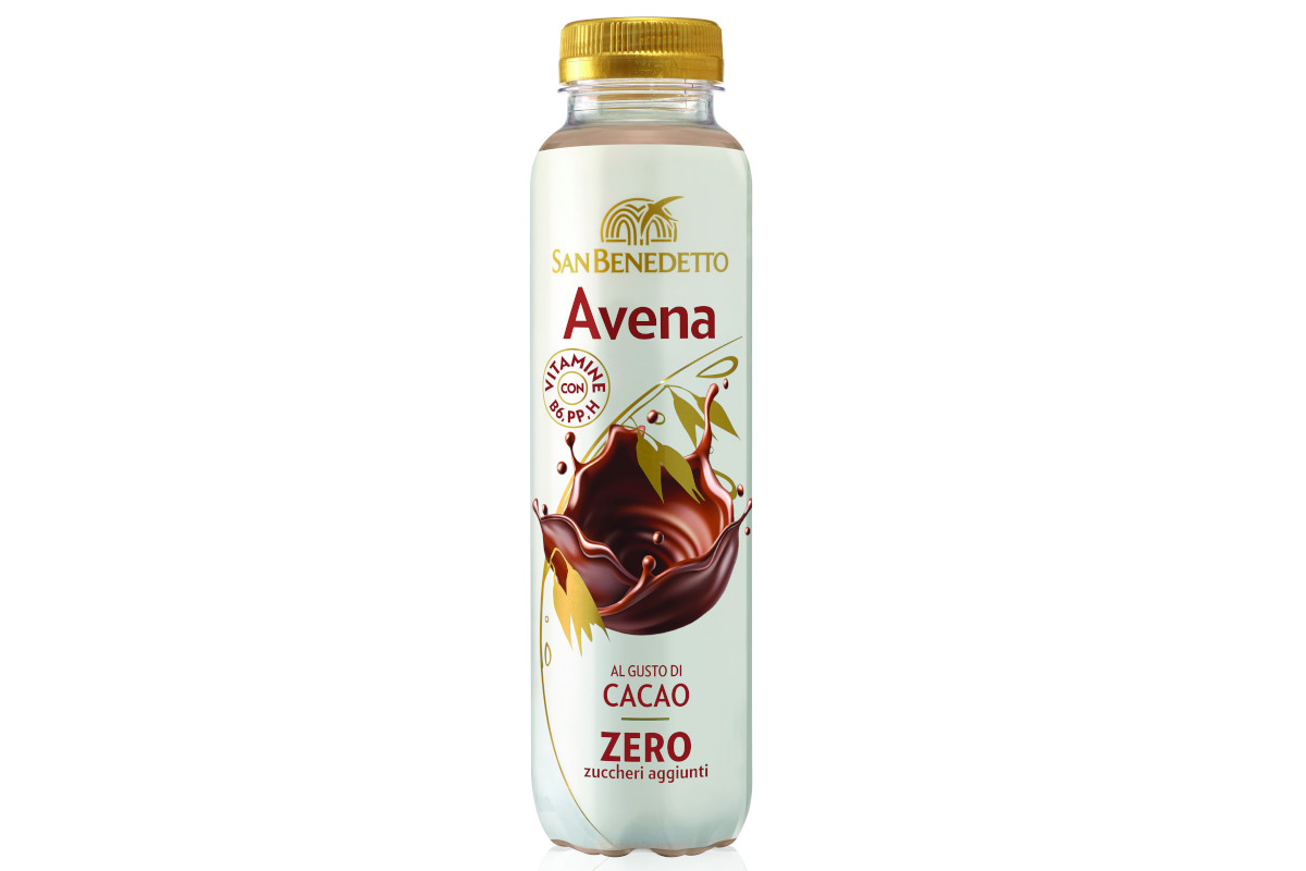 San Benedetto Avena Cacao drink. Zero sugar added, oat-based beverage with chocolate flavor. Healthy, refreshing drink.