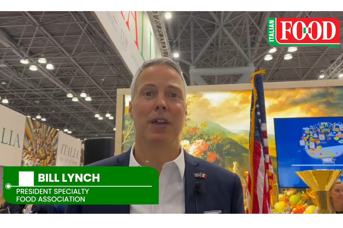 Bill Lynch, President of the Specialty Food Association, at the SFFS 2026 trade show promoting Italian food market growth.