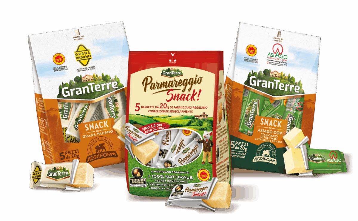 GranTerre Italian cheese snack packs: Parmareggio Snack, Grana Padano and Asiago DOP finalists at Italian Food Awards 2026.