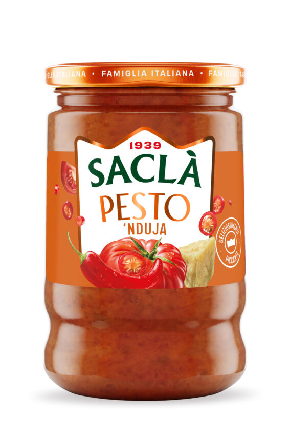 Saclà Pesto 'Nduja jar with spicy Calabrian tomato and chili label, Italian Food Awards 2026 finalist.