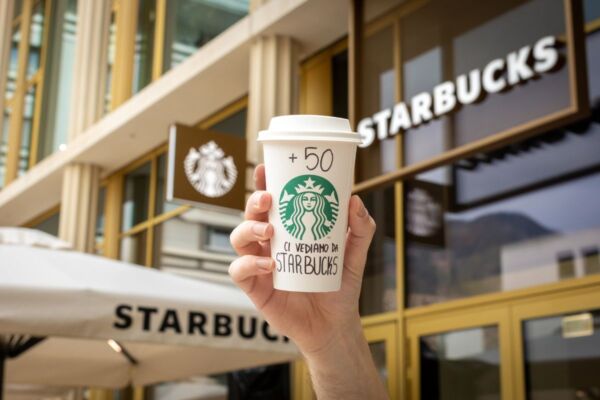 Starbucks Italia: Tazza celebrativa 50° store. Caffè Starbucks a Bolzano, nuova apertura.