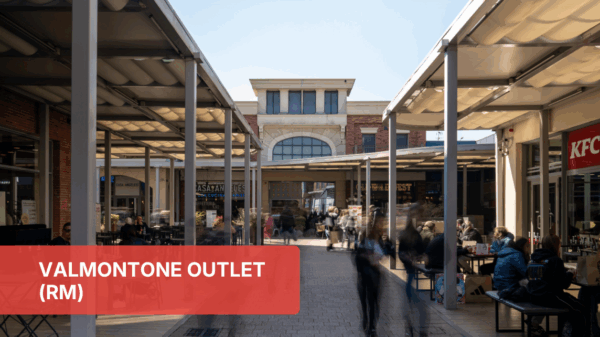 Food Court Valmontone Outlet (RM). Ristoranti e negozi con persone. Lista Food Service Power.