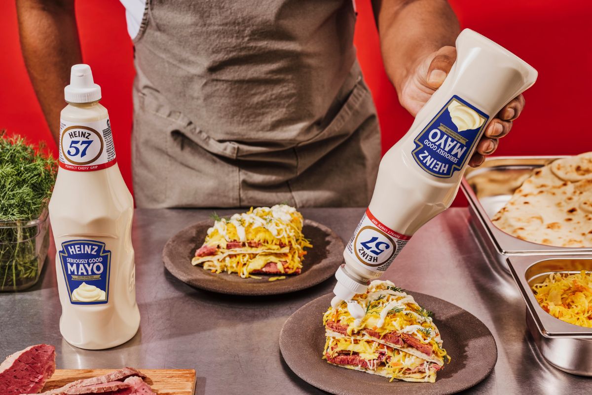 Nuova Chef's Bottle Heinz: maionese per chef. Bottiglia da 1 litro, perfetta per ristoranti e uso professionale.
