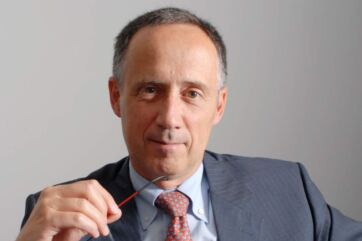 Mario Maiocchi, esperto di consumi. Analisi e previsioni sul futuro dei consumi e trend di mercato.