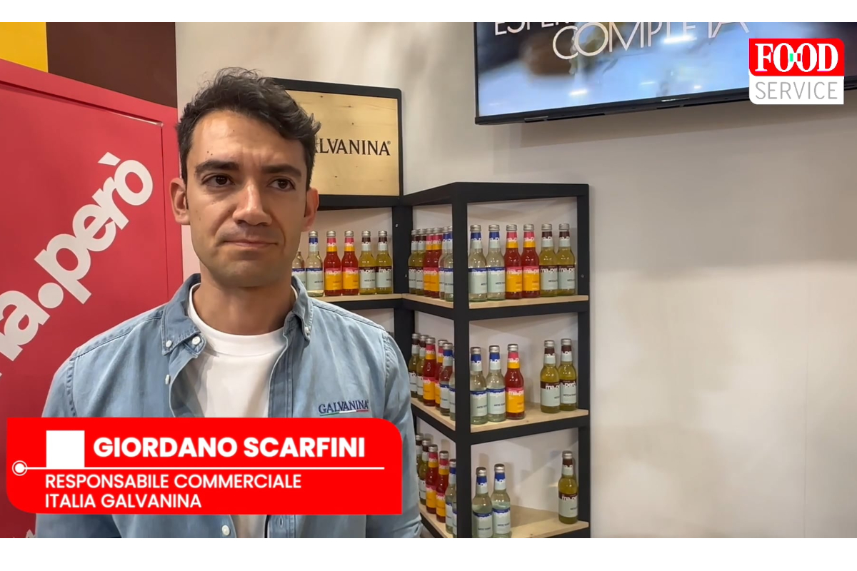 Giordano Scarfini, Galvanina Italia, a Beer&Food Attraction. Bottiglie Galvanina, bevande low alcohol.