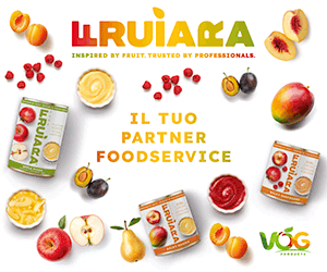 Banner Fruiara Foodservice: prodotti vegani a base di frutta (mele, pere, pesche, mango, lamponi, prugne).