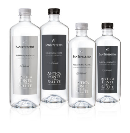 Collezione San Benedetto Mito: acqua minerale naturale e frizzante in bottiglia.