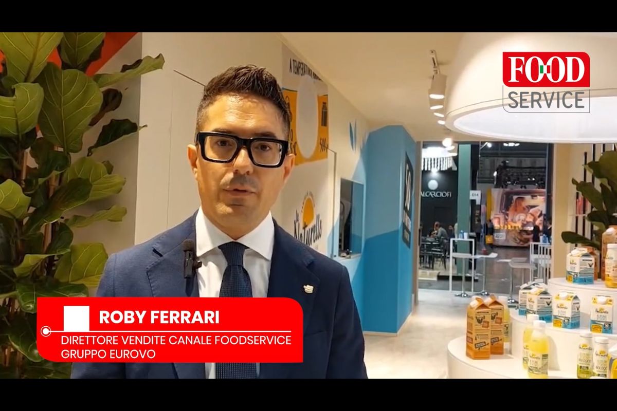 Eurovo a Tuttofood: Roby Ferrari, Foodservice. Stand con prodotti per ristorazione e alta pasticceria.