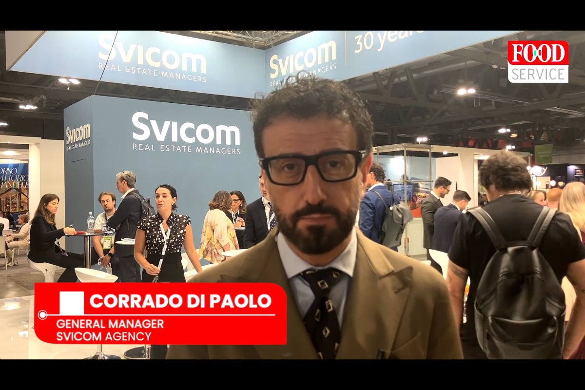 Corrado Di Paolo di Svicom allo stand Mapic Italy, focus su ristorazione e progetti di riqualificazione immobiliare.