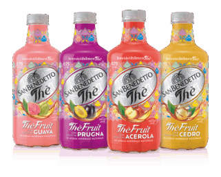 Quattro bottiglie di Thè San Benedetto Fruit nei gusti Guava, Prugna, Acerola e Cedro con infuso di thè e acqua minerale.