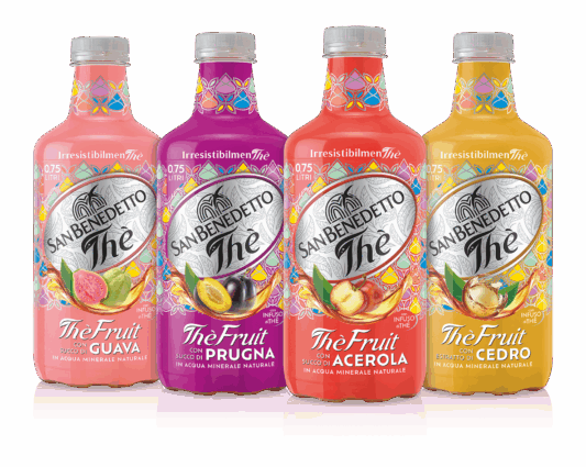 Quattro bottiglie di Thè San Benedetto Fruit nei gusti Guava, Prugna, Acerola e Cedro con infuso di thè e acqua minerale.