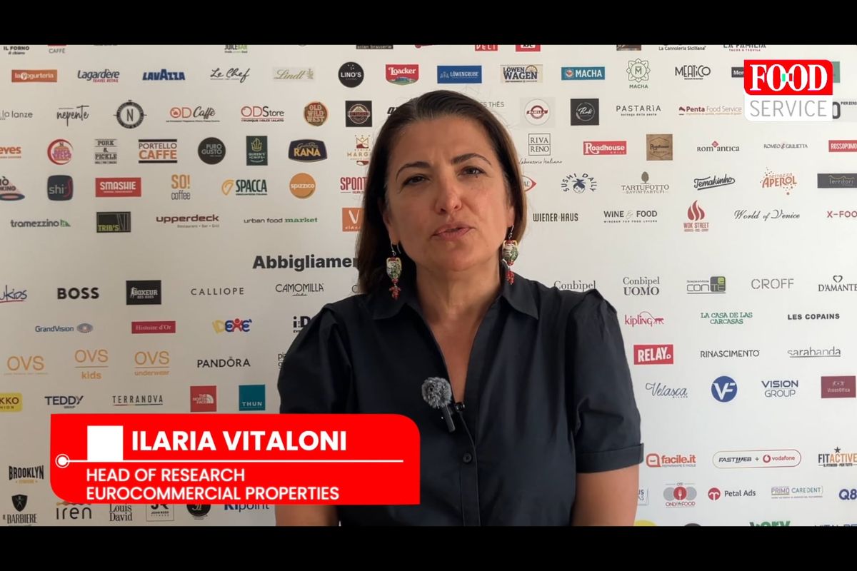 Ilaria Vitaloni, Head of Research di Eurocommercial, parla della strategia food court nei centri commerciali.