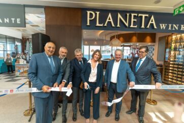 Taglio del nastro all'Aeroporto di Palermo per la nuova offerta food & beverage di Planeta Wine