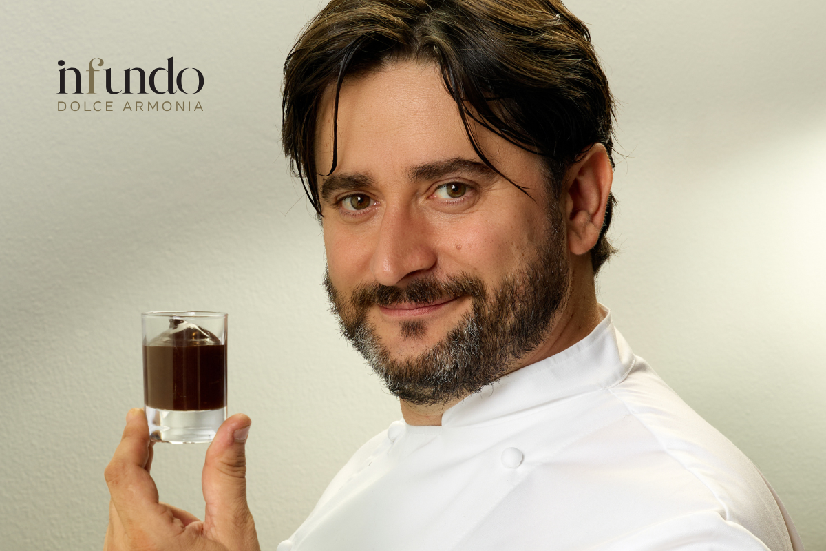 Marco Pedron e il suo segreto: ganache vellutata con Infundo Carafin. Chef con cioccolato.