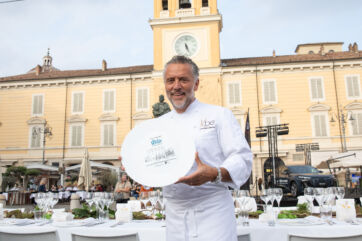 Parma, in mille a tavola per una cena di charme