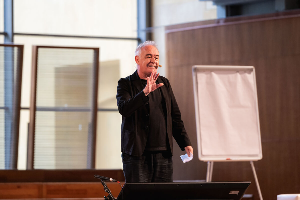 Ferran Adrià ad Alma: dalla sostenibilità economica al mito del pomodoro artificiale