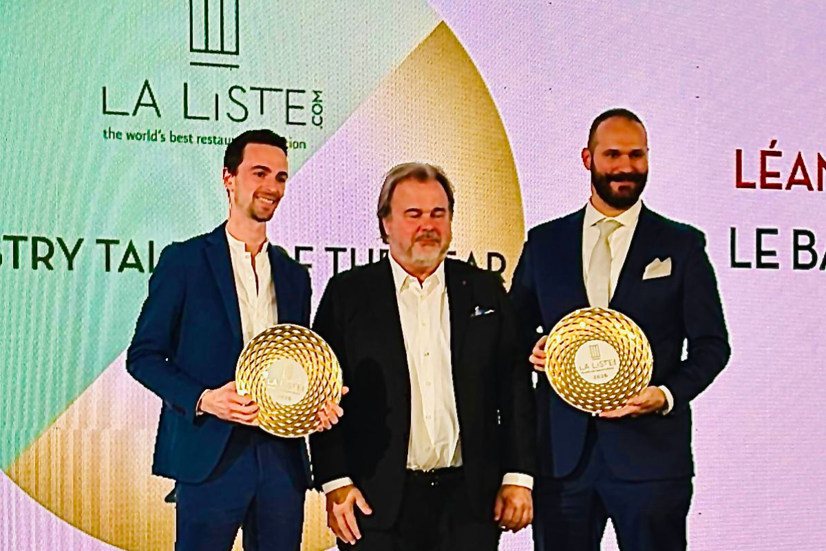Davide Comaschi premiato da La Liste come miglior talento internazionale.