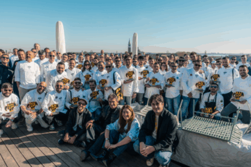 Gruppo di pizzaioli a PizzaUp 2025. Evento pizza e intelligenza artificiale.