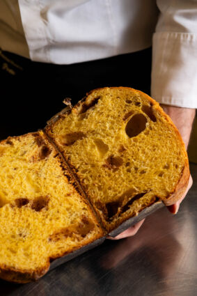 Panettone artigianale yuzu e nocciola. Collezione Natale 2025.