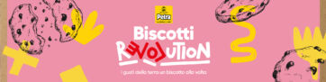 Biscotti Revolution Molino Petra: i finalisti in gara. Grafica con biscotti e logo.