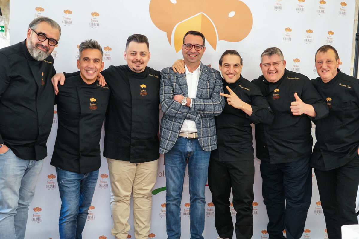 Team di chef e Massimiliano Dell'Aera, evento Bozza automatica. Sapone Borioli Netti, Lastra Comi, Bertuzzi.