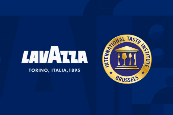 Logo Lavazza e premio Superior Taste Award. Miscele Lavazza premiate per gusto e qualità.